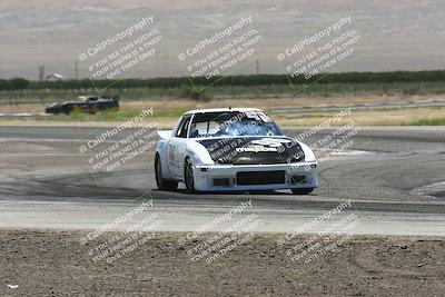 media/Jun-01-2024-CalClub SCCA (Sat) [[0aa0dc4a91]]/Group 2/Race/